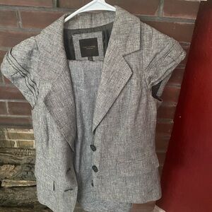 Limited pant suit very stylish